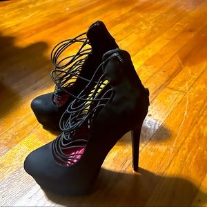 Platform 5inch wicked heels!